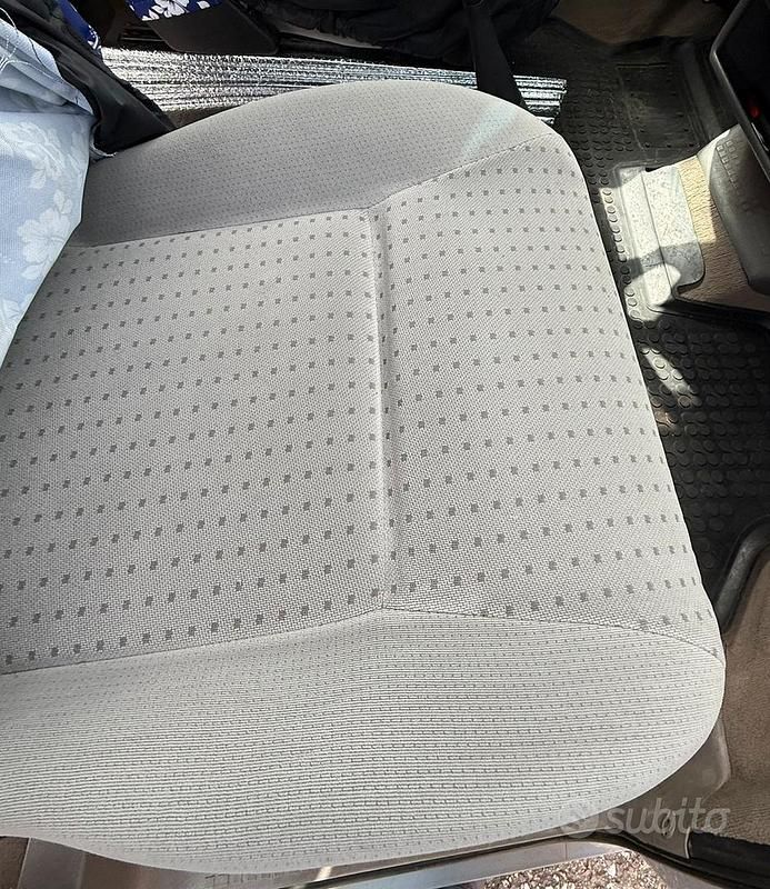 Usata VW Caravelle 102 CV (75 kW) 1999 Monovolume