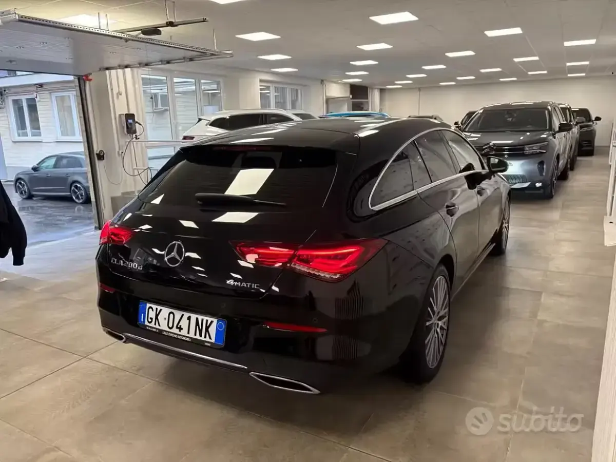 Usata Mercedes CLA200 150 CV (110 kW) 2022 Nero Coupé