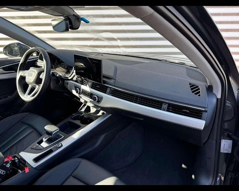 Usata Audi A4 Advanced 150 CV (110 kW) 2024 Grigio Station wagon