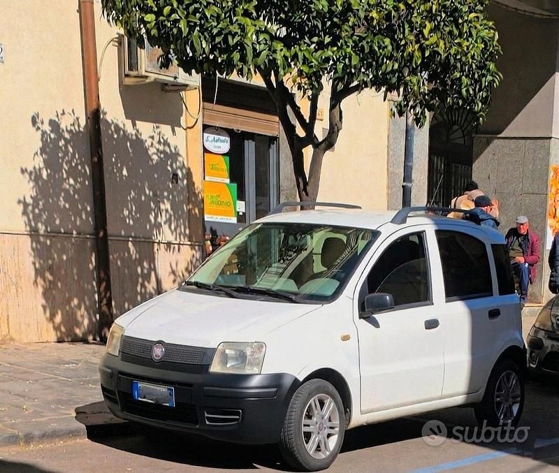 Usata Fiat Panda 70 CV (51 kW) 2006 Bianco Utilitaria