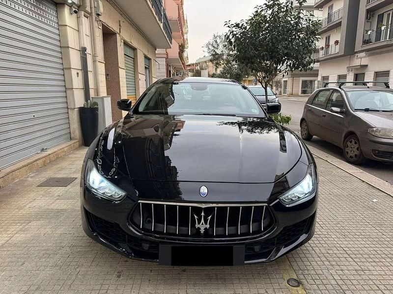 Usata Maserati Ghibli 250 CV (183 kW) 2017 Nero Berlina