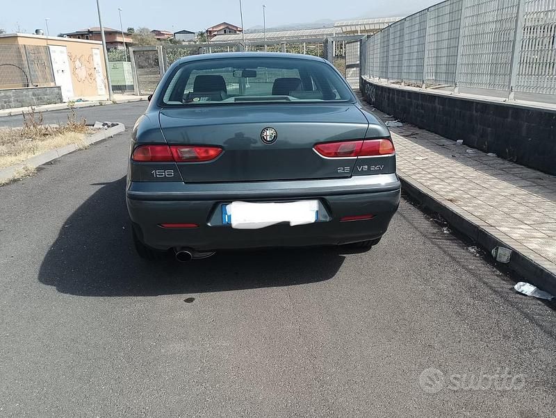 Usata Alfa Romeo 156 190 CV (139 kW) 1999 Grigio Berlina