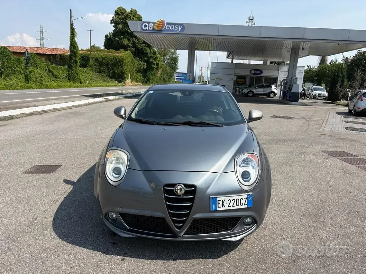 Usata Alfa Romeo MiTo Super 70 CV (51 kW) 2012 Grigio Utilitaria