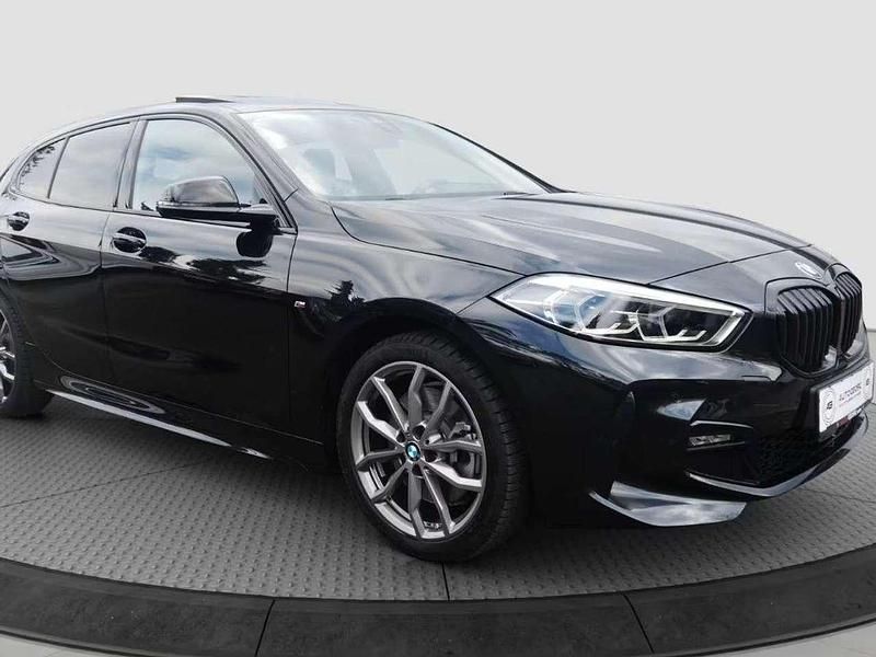 Usata BMW 120 M Sport 178 CV (130 kW) 2023 Nero zaffiro Utilitaria