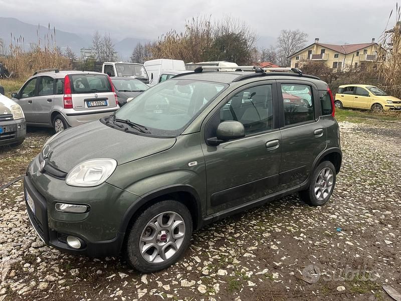 Usata Fiat Panda 4x4 75 CV (55 kW) 2014 Verde Utilitaria