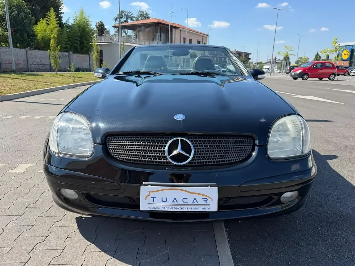 Usata Mercedes SLK200 163 CV (119 kW) 2002 Nero Cabrio