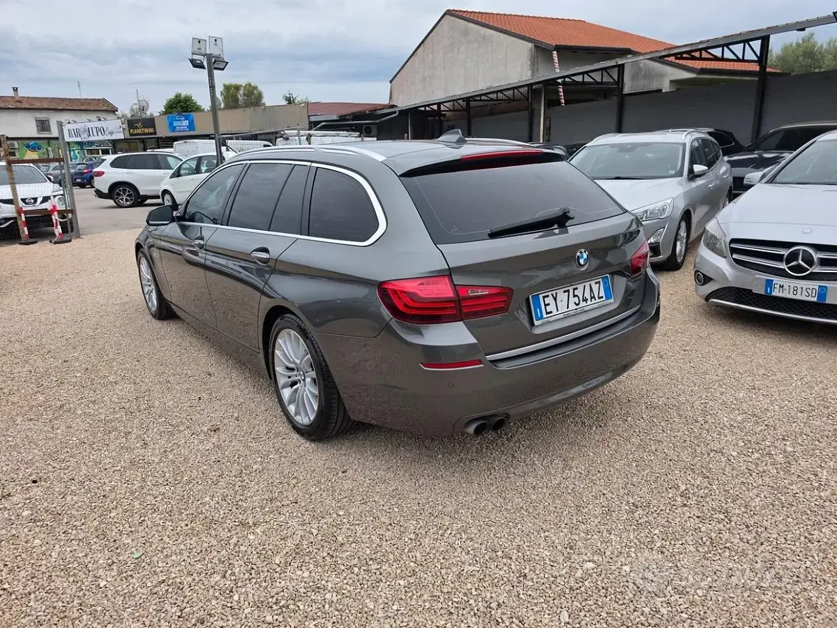 Usata BMW 520 184 CV (135 kW) 2015 Grigio Station wagon