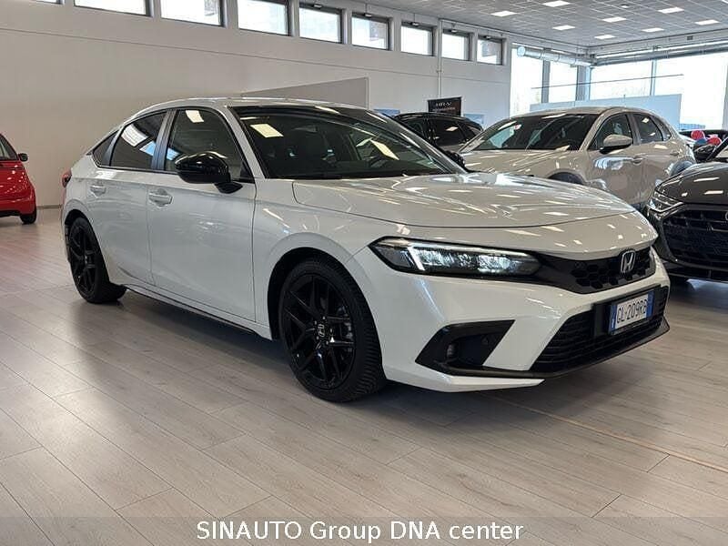Usata Honda Civic Sport 184 CV (135 kW) 2023 Bianco Utilitaria
