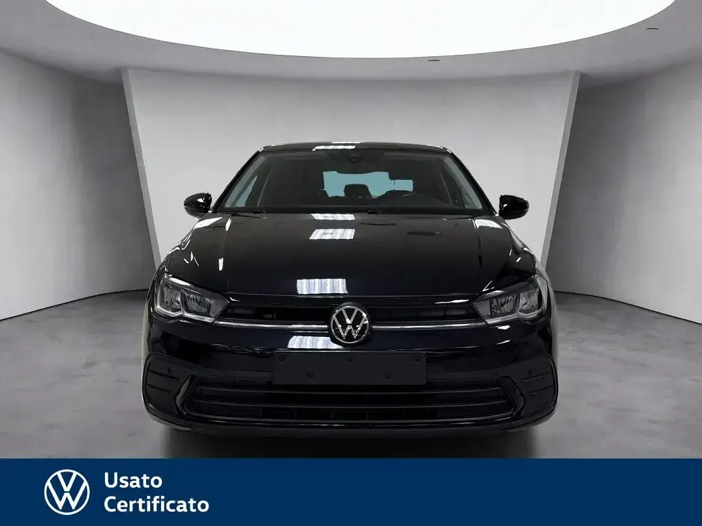 Usata VW Polo Life 95 CV (69 kW) 2023 Nero pastello Utilitaria