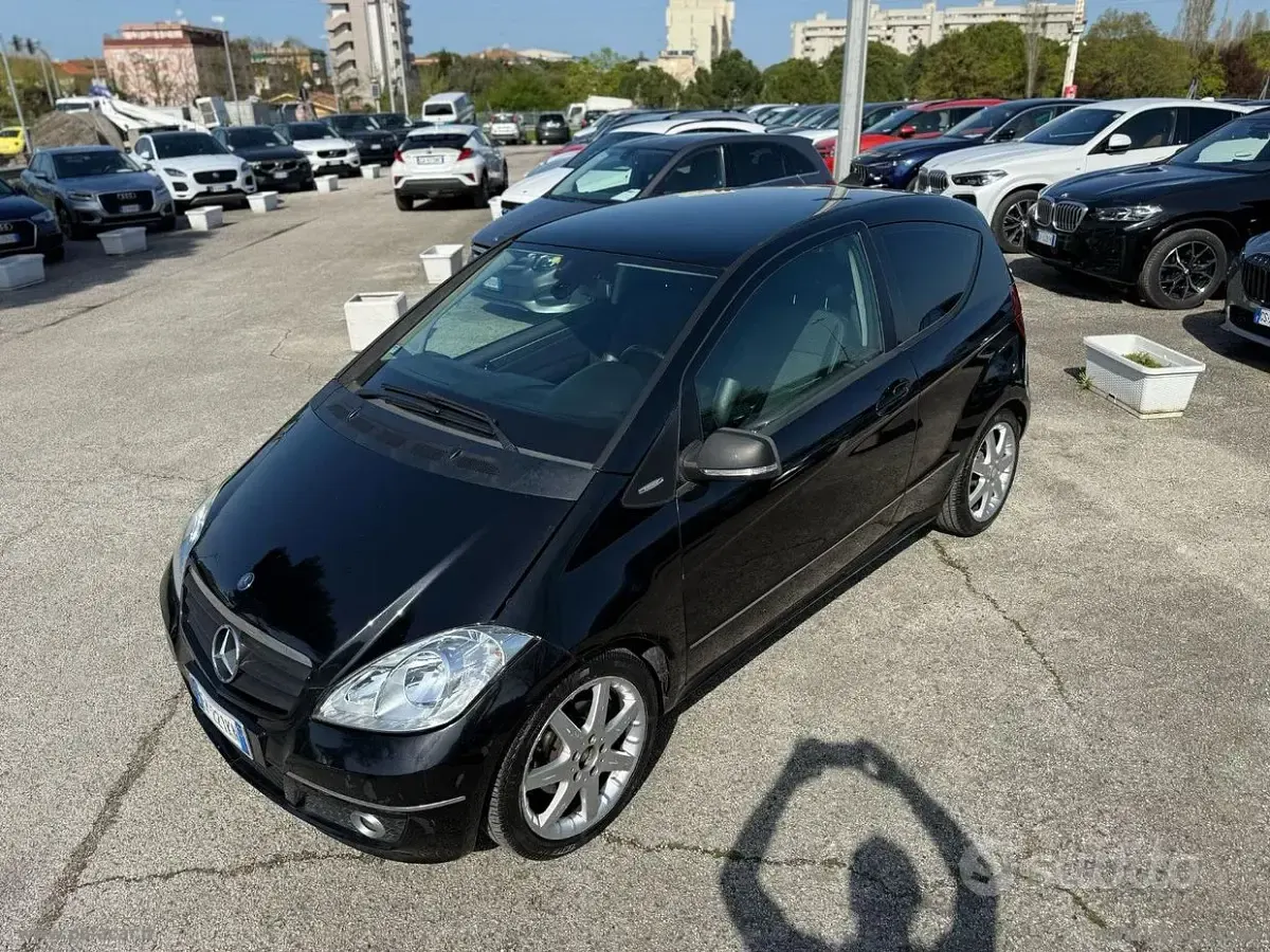 Usata Mercedes A180 Edition 109 CV (80 kW) 2009 Nero Coupé