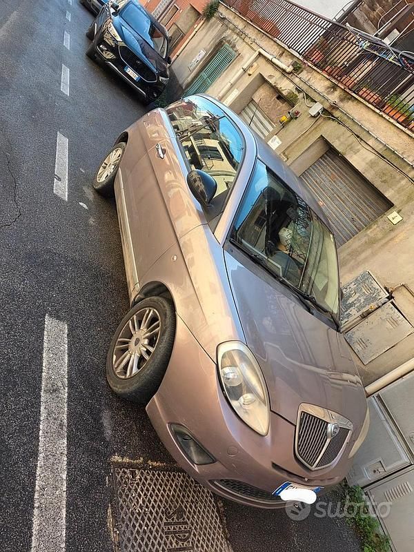 Usata Lancia Ypsilon 75 CV (55 kW) 2011 Utilitaria