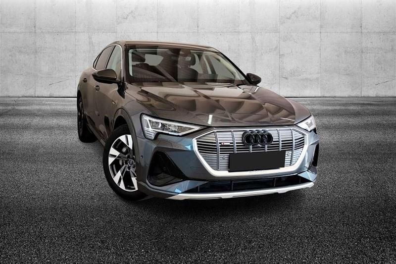 Usata Audi e-tron S-Line 158 kW (215 CV) 2021 Grigio SUV