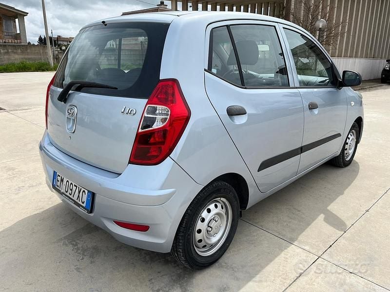 Usata Hyundai i10 69 CV (50 kW) 2012 Grigio Utilitaria