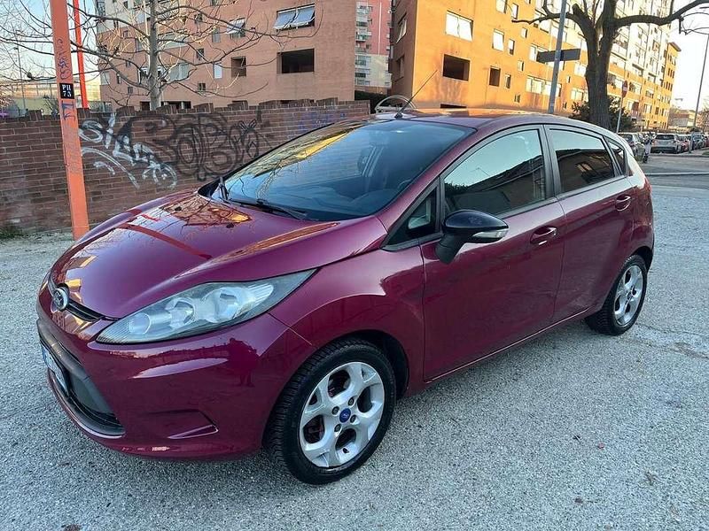 Usata Ford Fiesta 71 CV (52 kW) 2011 Berlina