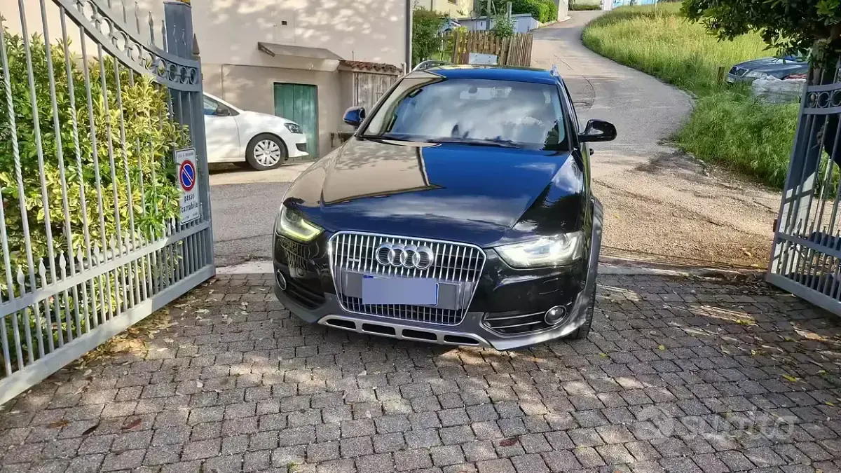 Usata Audi A4 Allroad 177 CV (130 kW) 2013 Nero Station wagon