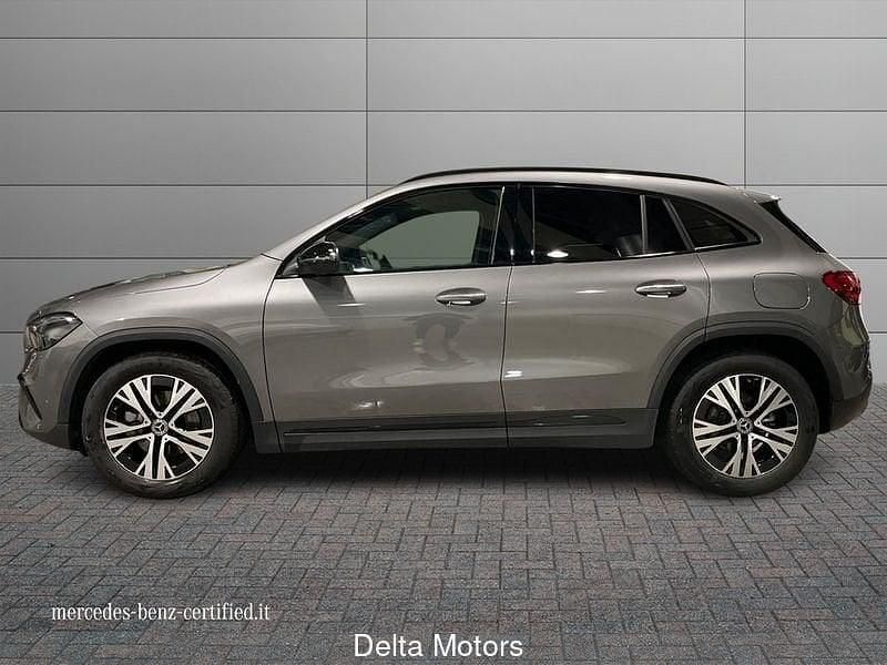 Usata Mercedes GLA180 Advanced 116 CV (85 kW) 2025 Grigio SUV