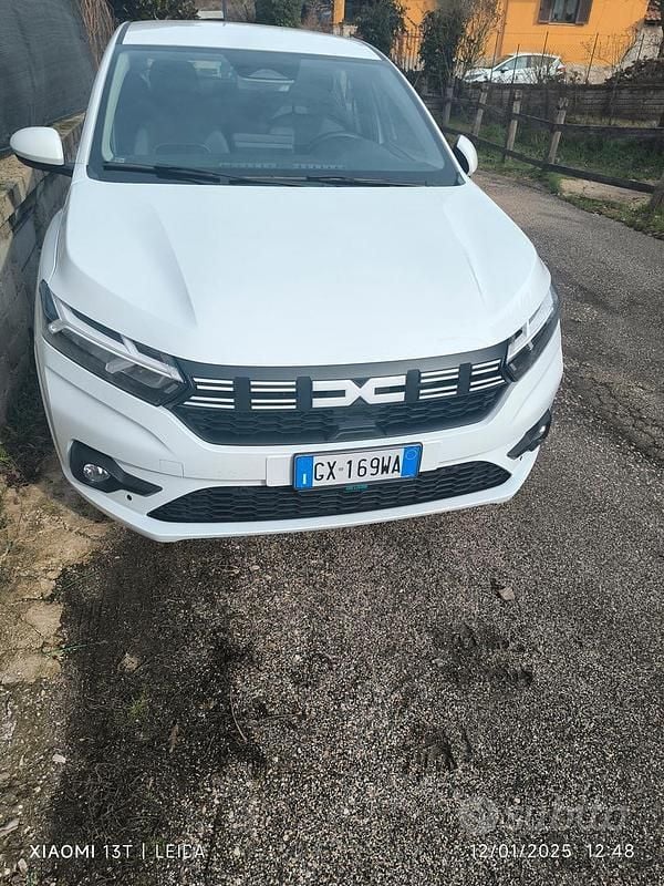 Usata Dacia Sandero 101 CV (74 kW) 2024 Bianco Utilitaria
