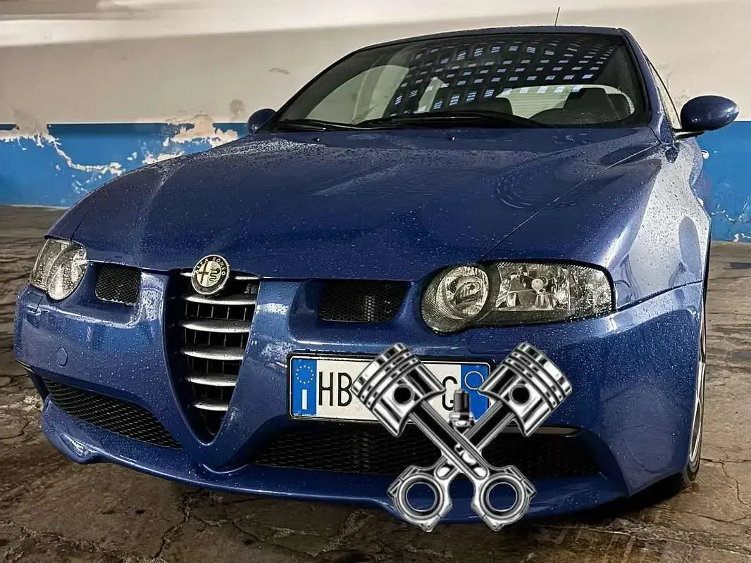 Usata Alfa Romeo 2000 252 CV (185 kW) 2004 Blu/azzurro Berlina