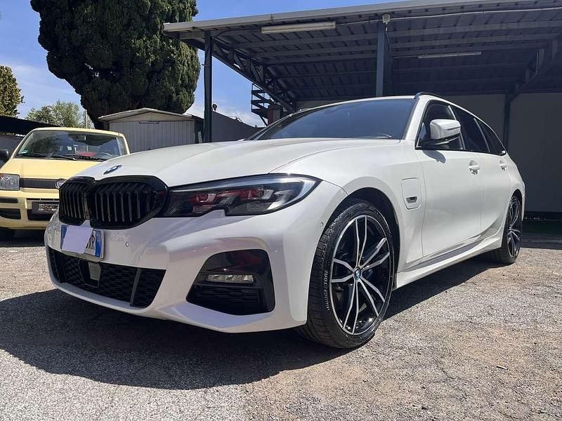 Usata BMW 330e M Sport 184 CV (135 kW) 2022 Station wagon