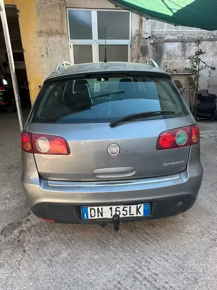 Usata Fiat Croma 120 CV (88 kW) 2008 Grigio Station wagon