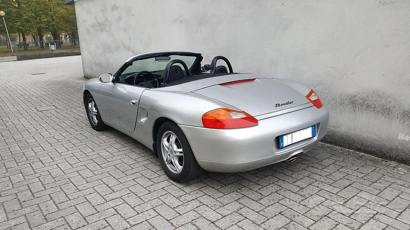 Usata Porsche Boxster 204 CV (150 kW) 1997 Grigio Cabrio