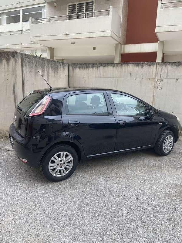 Usata Fiat Grande Punto 77 CV (56 kW) 2014 Utilitaria