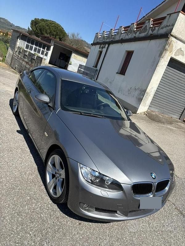 Usata BMW 320 210 CV (154 kW) 2008 Coupé