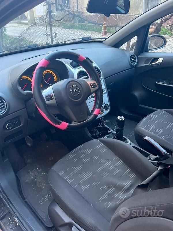 Usata Opel Corsa 2011 Nero Berlina