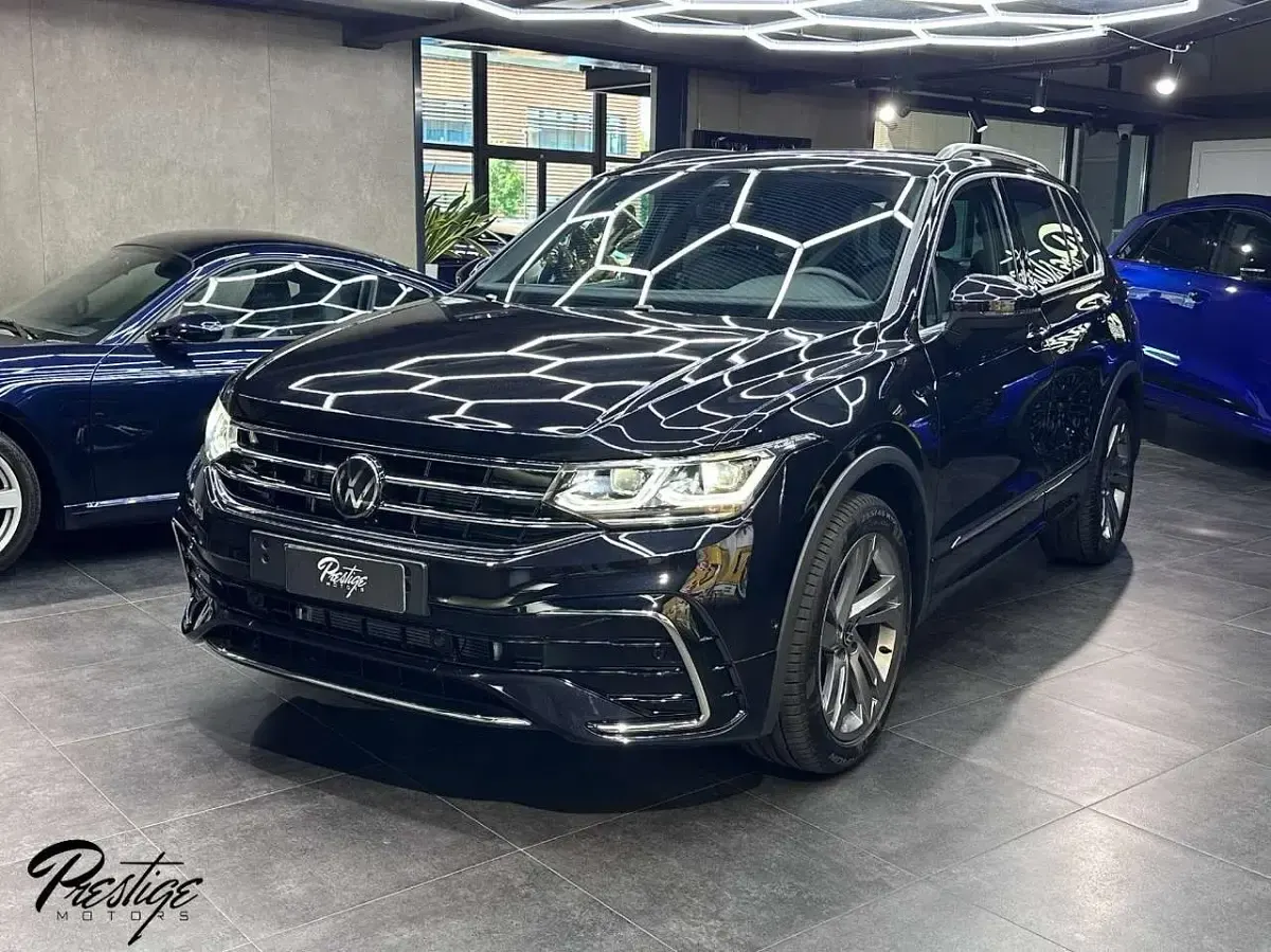 Usata VW Tiguan R-line 200 CV (147 kW) 2023 Grigio SUV