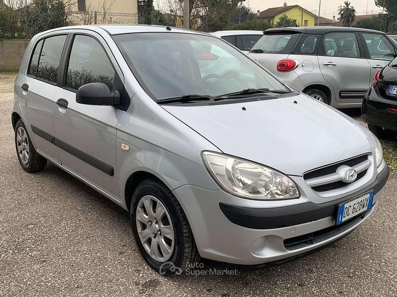 Usata Hyundai Getz Style 88 CV (64 kW) 2006 Argento Utilitaria