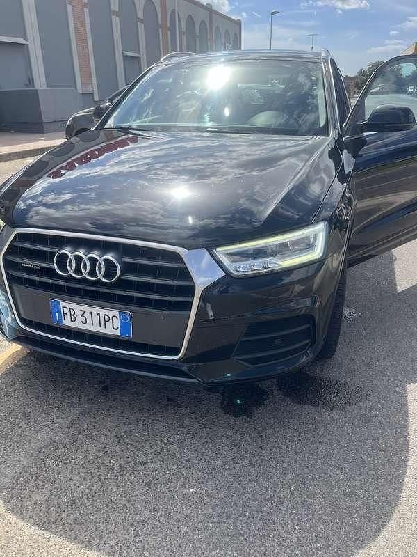 Usata Audi Q3 Design 150 CV (110 kW) 2015 Nero SUV