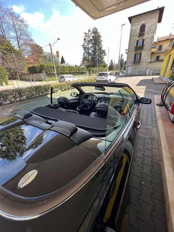 Usata Mercedes CLK320 224 CV (164 kW) 2009 Nero Cabrio