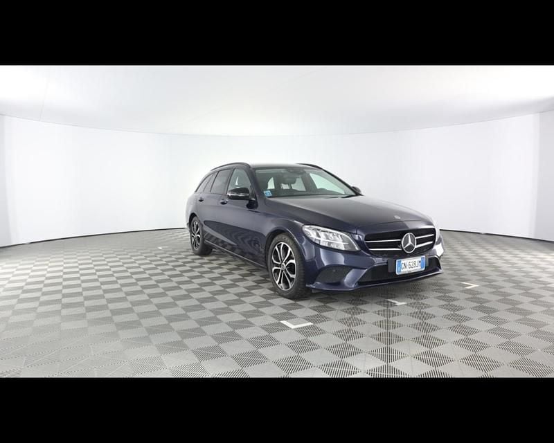 Usata Mercedes C220 Premium 194 CV (142 kW) 2021 Blu Station wagon