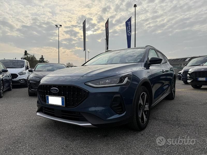 Usata Ford Focus Active 125 CV (91 kW) 2023 Blu scuro Station wagon