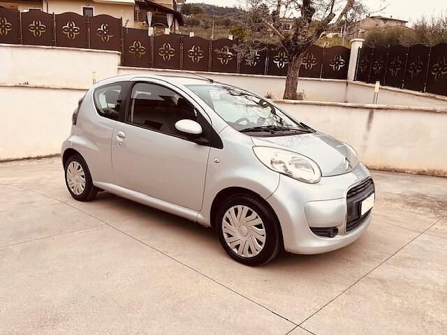 Gebraucht Citroën C1 68 PS (50 kW) 2010 Silber Kleinwagen