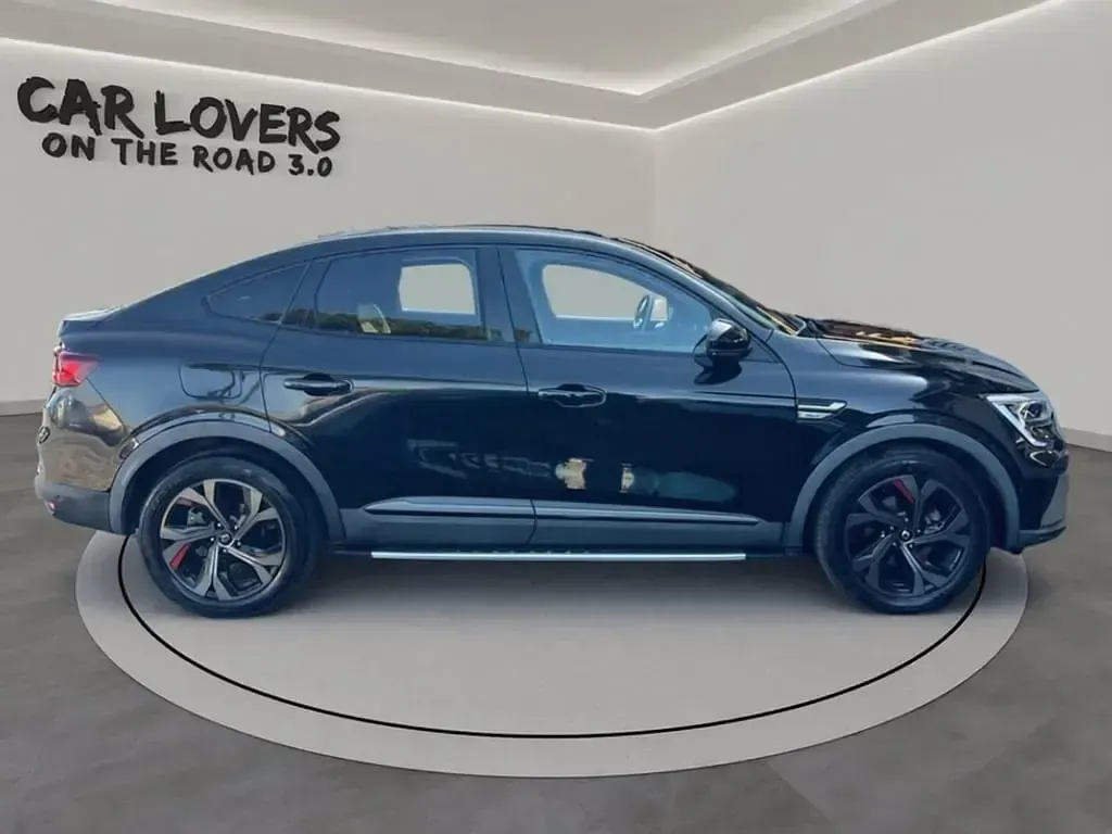 Usata Renault Arkana Engineered 143 CV (105 kW) 2022 Gxa nero metallic met SUV