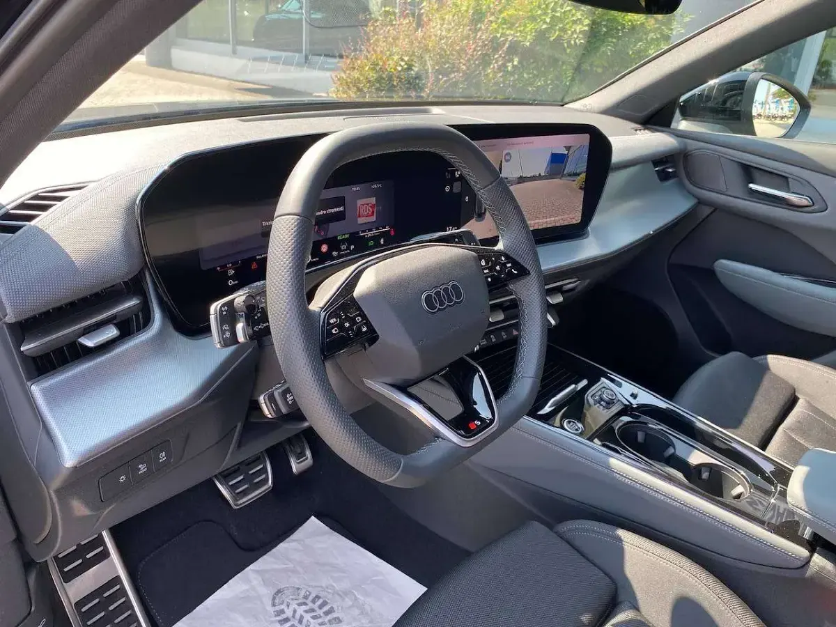 Nuova Audi Q3 Sportback S-Line 204 CV (150 kW) 2026 Nero mythos SUV