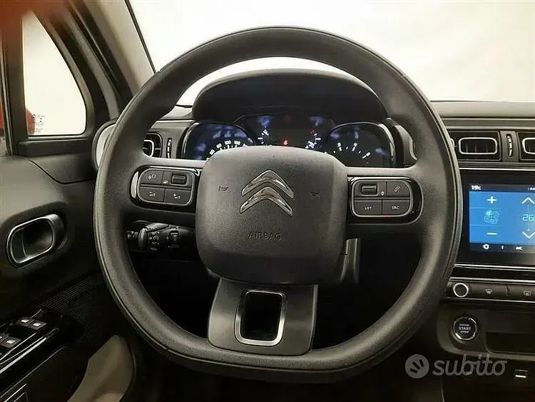 Usata Citroën C3 Shine 83 CV (61 kW) 2022 Bianco Utilitaria