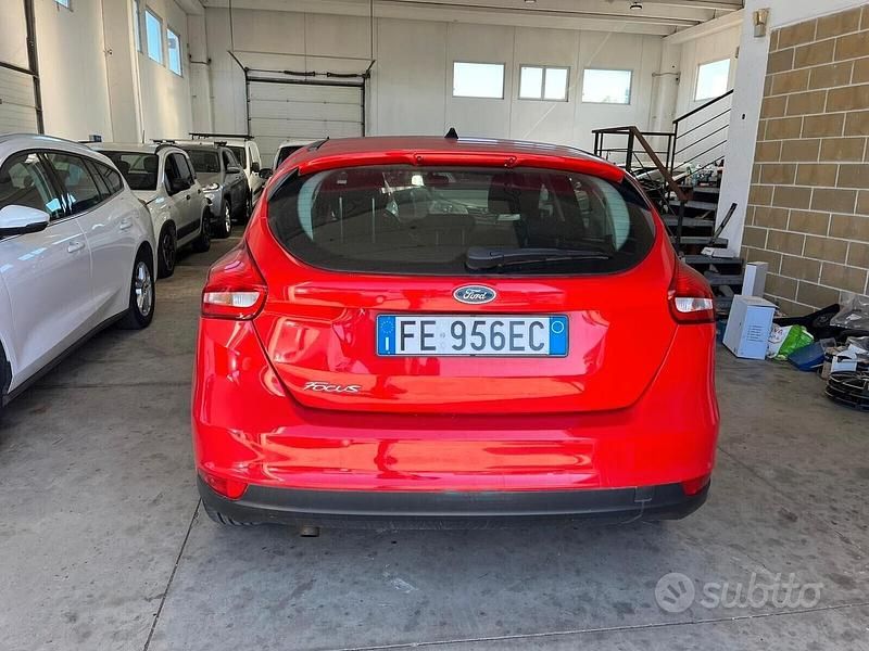 Usata Ford Focus 120 CV (88 kW) 2016 Rosso Berlina