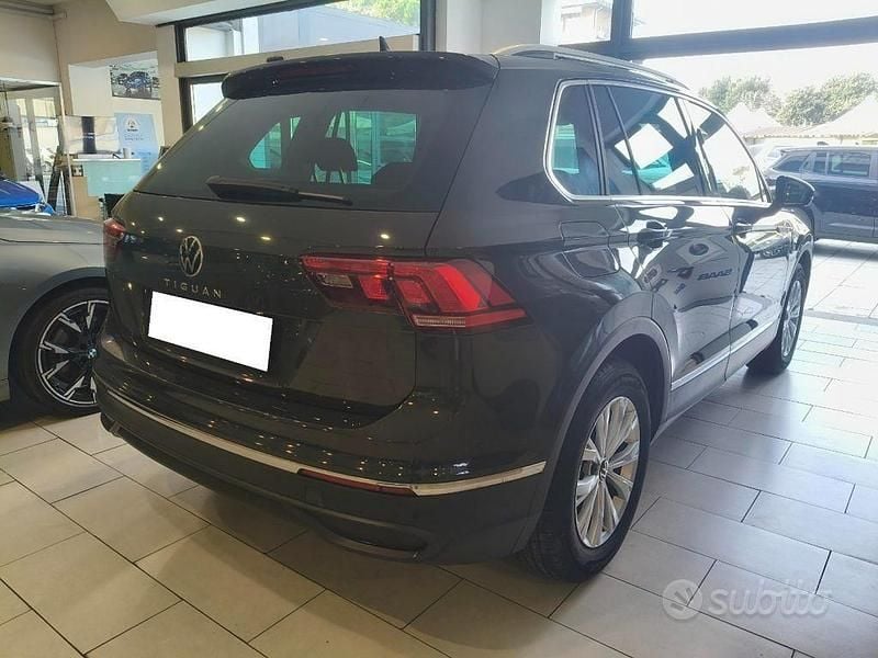 Usata VW Tiguan Life 150 CV (110 kW) 2022 Grigio SUV