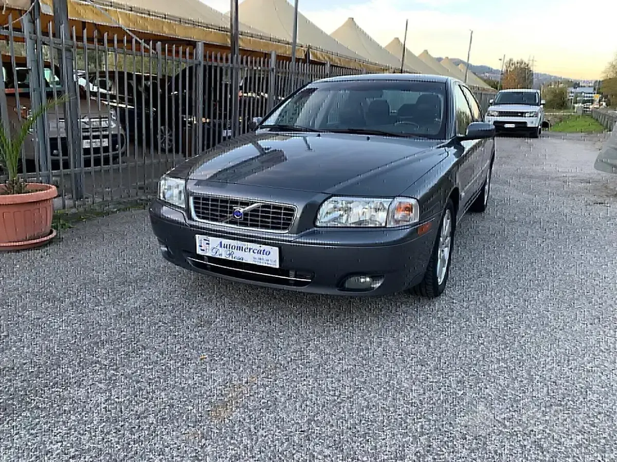Usata Volvo S80 163 CV (119 kW) 2005 Blu Berlina