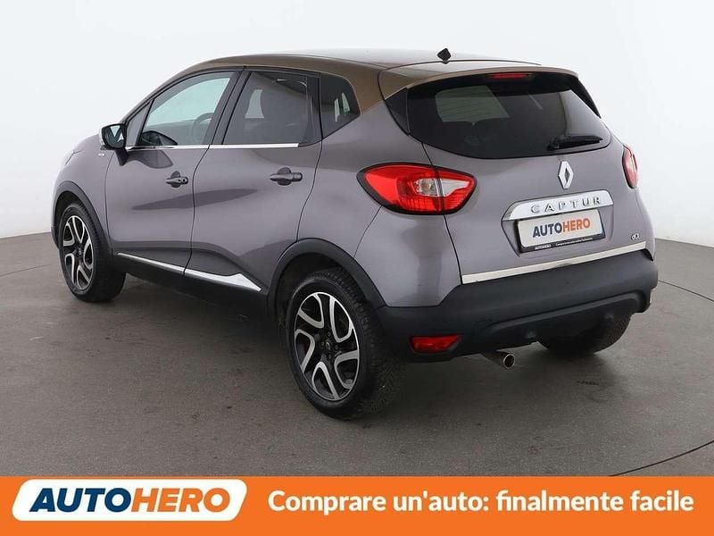 Usata Renault Captur Iconic 90 CV (66 kW) 2015 Grigio SUV
