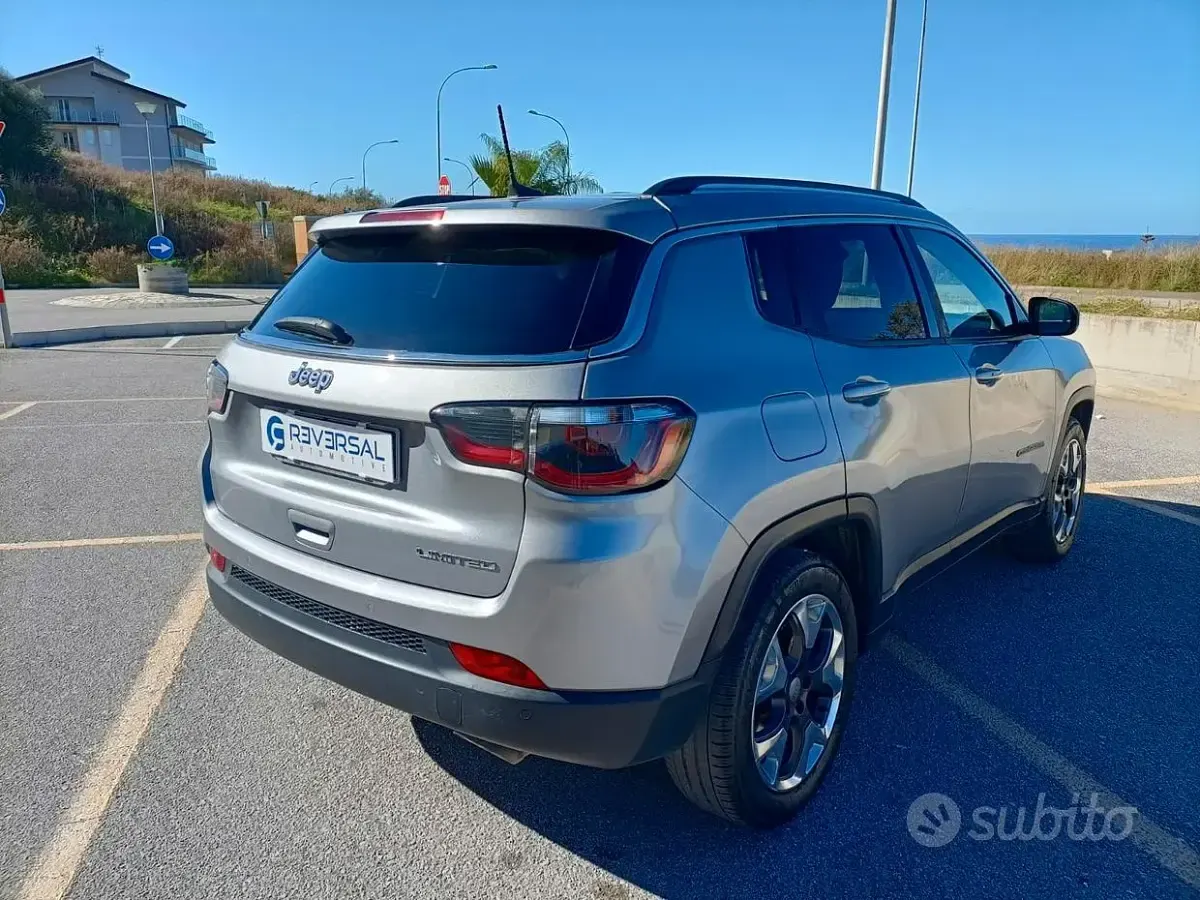 Usata Jeep Compass Limited 120 CV (88 kW) 2018 Grigio SUV