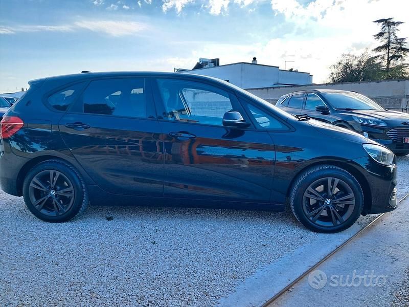 Usata BMW 218 150 CV (110 kW) 2020 Nero Monovolume