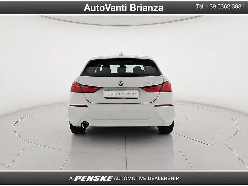 Usata BMW 116 Advantage 116 CV (85 kW) 2022 Bianco Utilitaria