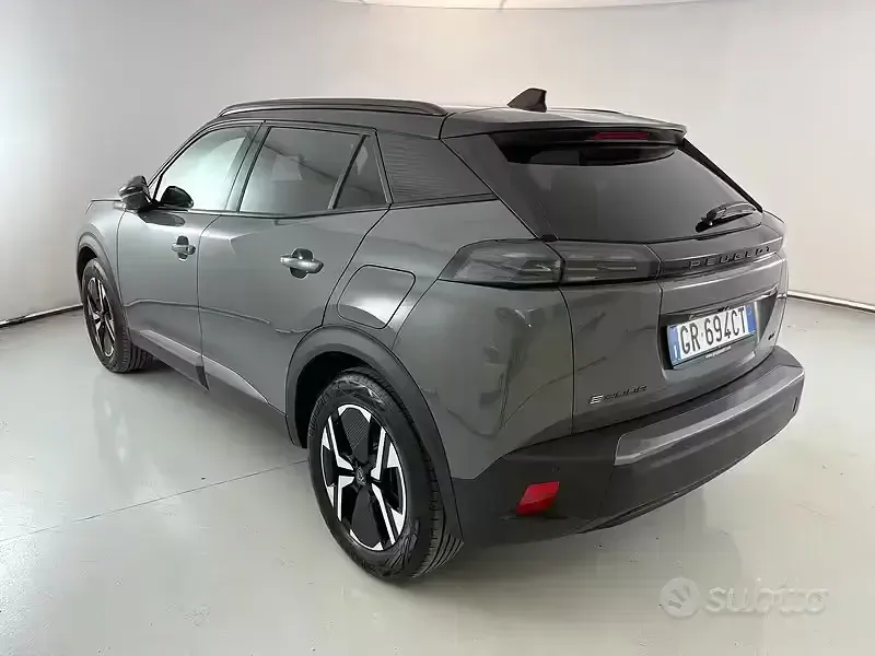 Occasion Peugeot e-2008 GT 61 kW (84 PK) 2023 Grijs SUV