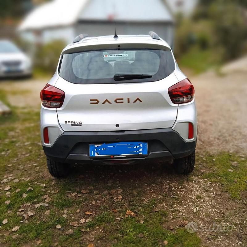 Usata Dacia Spring Extreme 47 kW (65 CV) 2024 Grigio Utilitaria