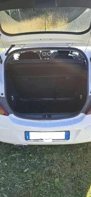 Usata Opel Corsa 75 CV (55 kW) 2014 Utilitaria