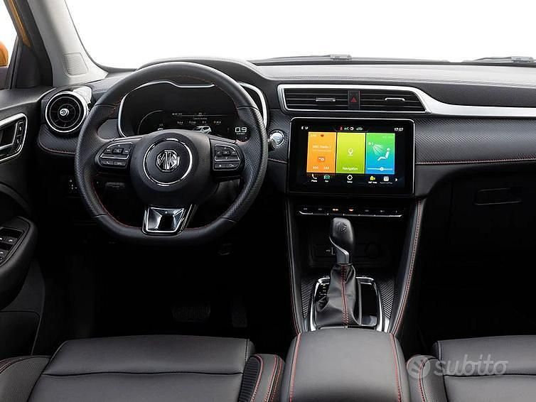 Usata MG ZS Luxury 106 CV (77 kW) 2023 Nero SUV