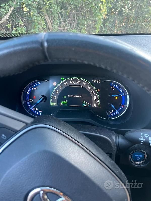 Usata Toyota RAV4 Hybrid 90 CV (66 kW) 2021 SUV